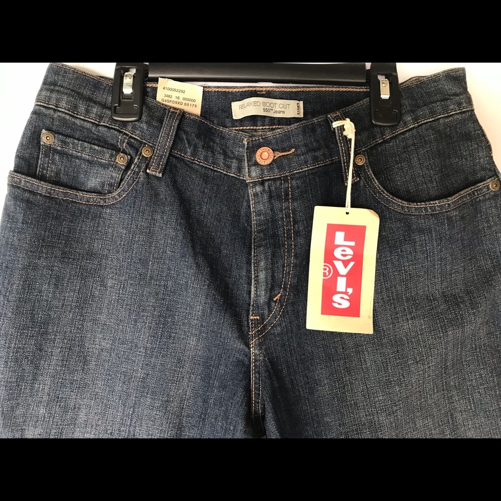 WOMENS LEVIS 550 RELAXED BOOT CUT  JEANS SIZE 8M